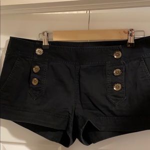 Black express shorts